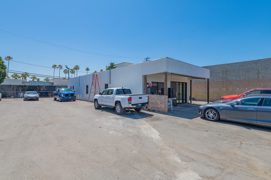 More Photos Of 18117-18119 E Valley Blvd, La Puente Land For Lease