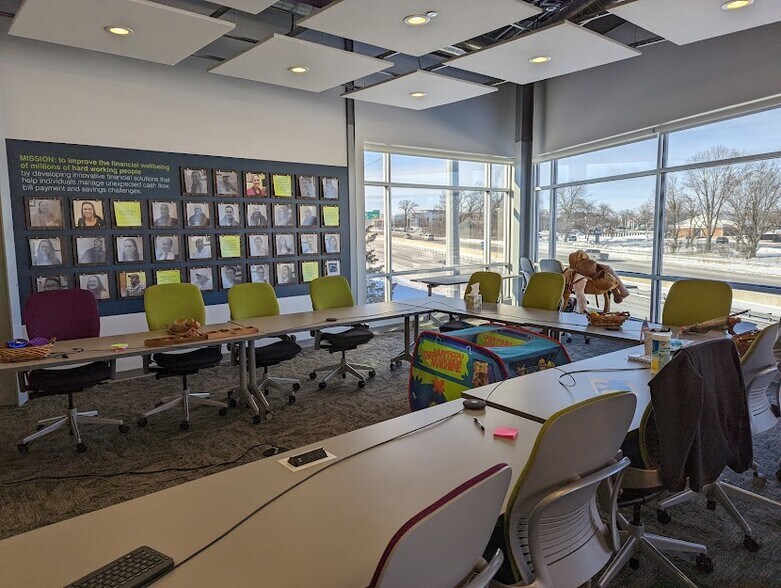 More Photos Of 34 Schroeder Ct, Madison Office For Lease