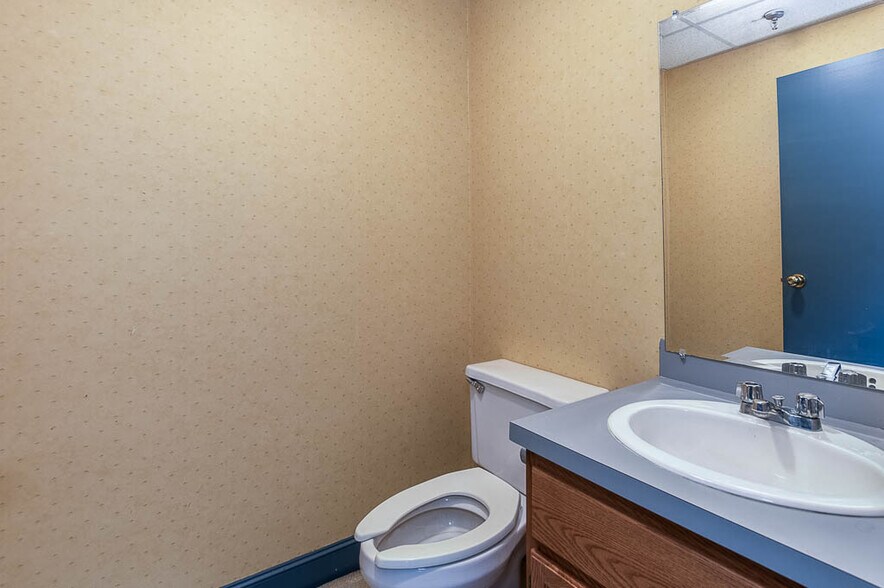 More Photos Of 645 County St, Taunton Office For Sale