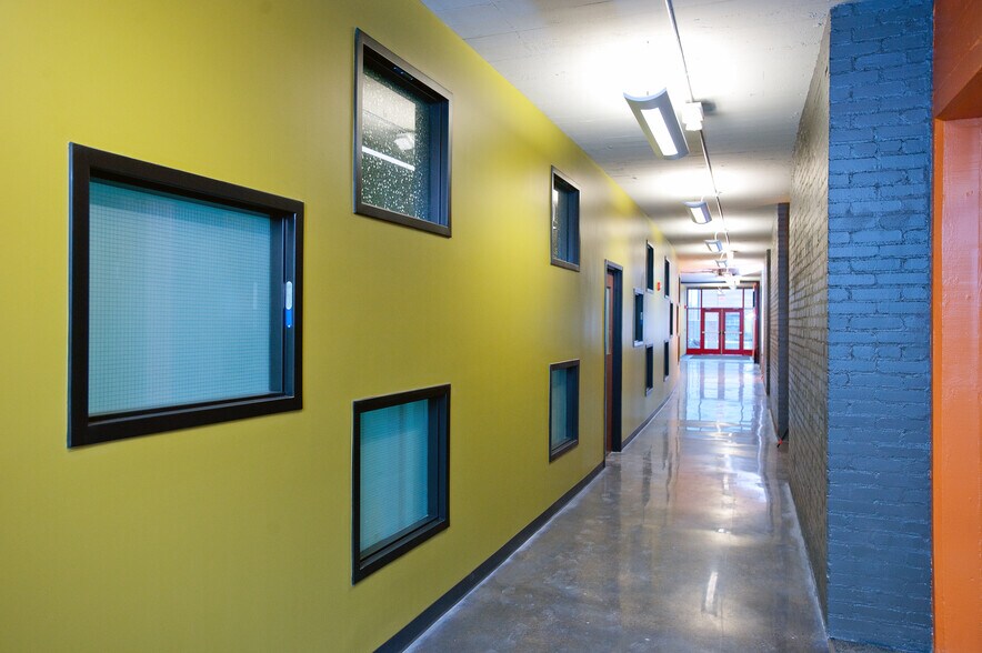 More Photos Of 330 Marshall St, Lansing Medical For Lease