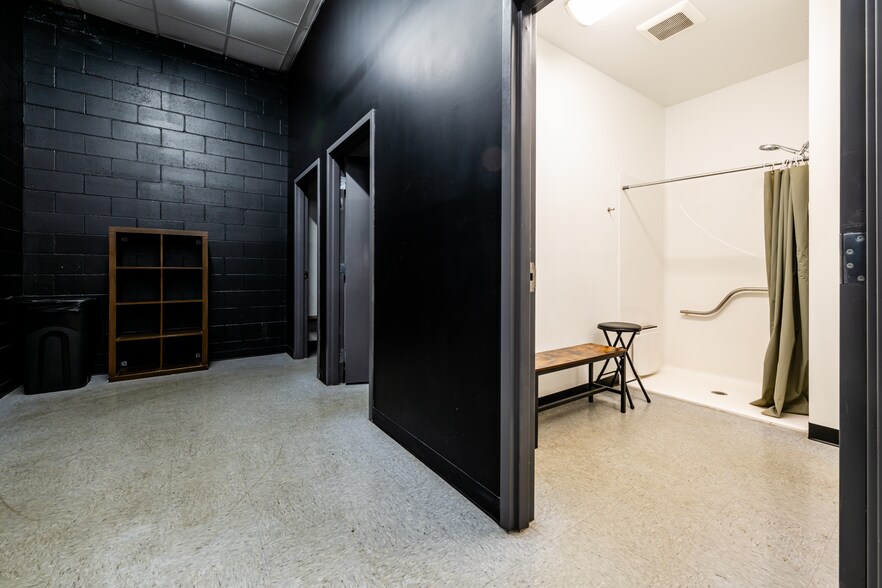 More Photos Of 410 N 2nd St, Niles General Retail For Sale