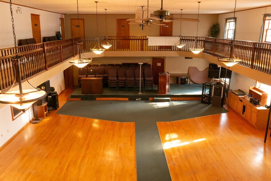 More Photos Of 501 S Topeka St, El Dorado Specialty For Sale