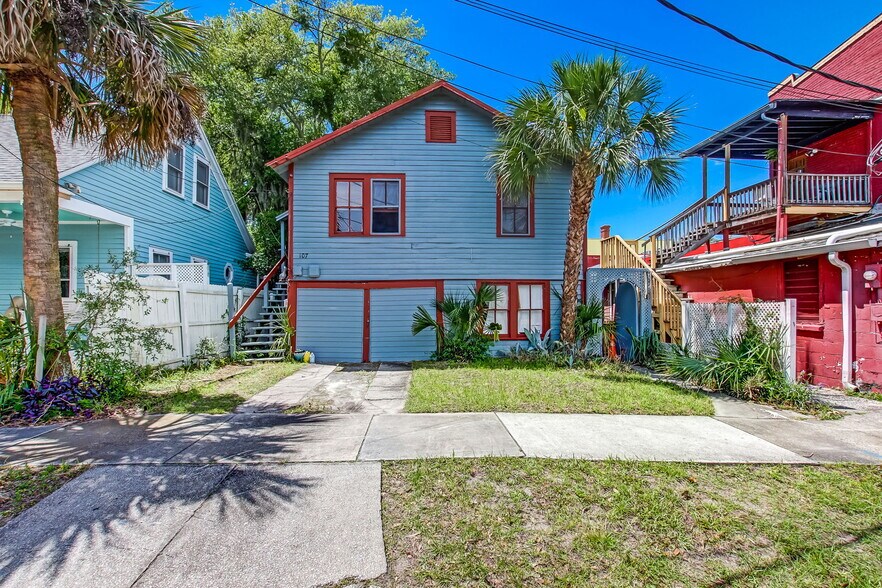 More Photos Of 516 Ash St, Fernandina Beach Freestanding For Lease