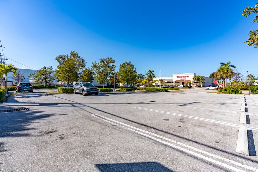 More Photos Of 1014 N Dixie Hwy, Lake Worth Beach Loft Creative Space For Sale