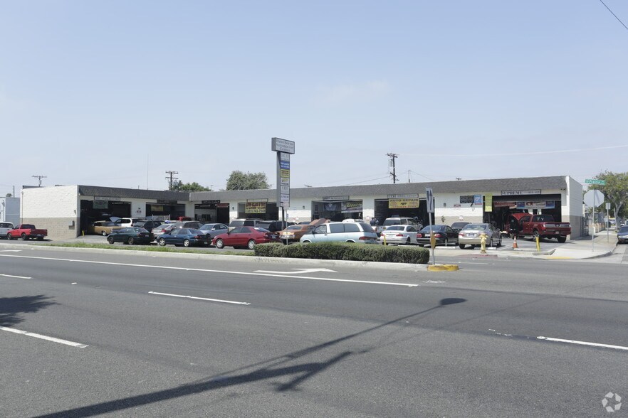 Primary Photo Of 12205 Prairie Ave, Hawthorne Auto Repair For Lease