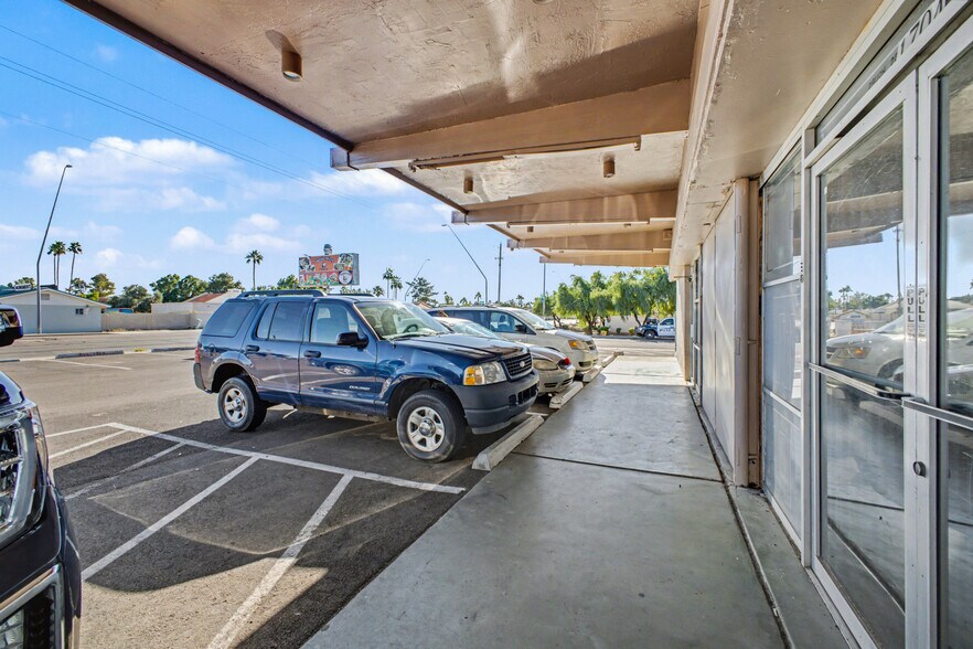 More Photos Of 1704 N Country Club Dr, Mesa Restaurant For Sale