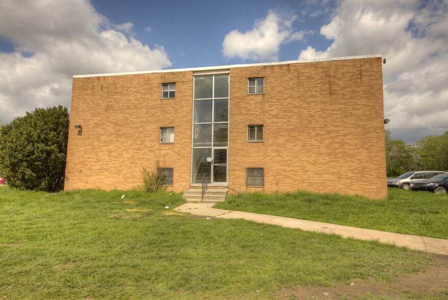 More Photos Of 18250 Weaver St, Detroit Apartments For Sale