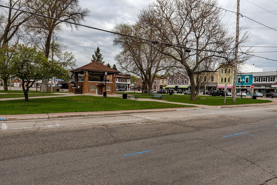 More Photos Of 2100 Church St, East Troy Office For Lease
