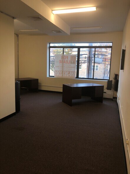 More Photos Of 161-06-161-08 46th Ave, Flushing Storefront Retail Office For Lease