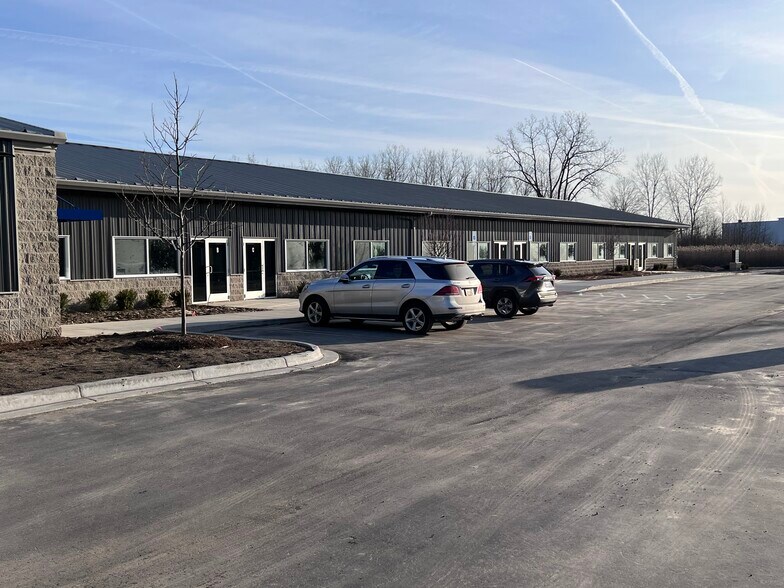 More Photos Of 6060 Schooner St, Van Buren Twp Warehouse For Lease
