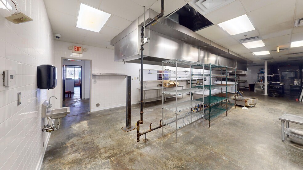 More Photos Of 3450 Old Salisbury Rd, Winston-Salem General Retail For Lease