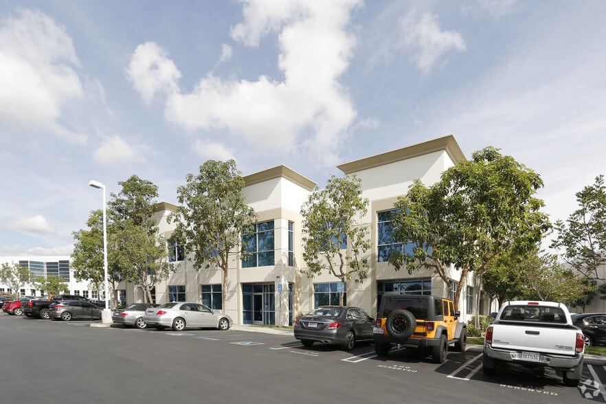 More Photos Of 26150 Enterprise Way, Lake Forest Light Manufacturing For Lease