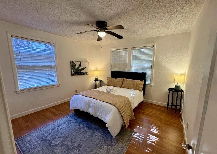 More Photos Of 2336 Herschel St, Jacksonville Multifamily For Sale