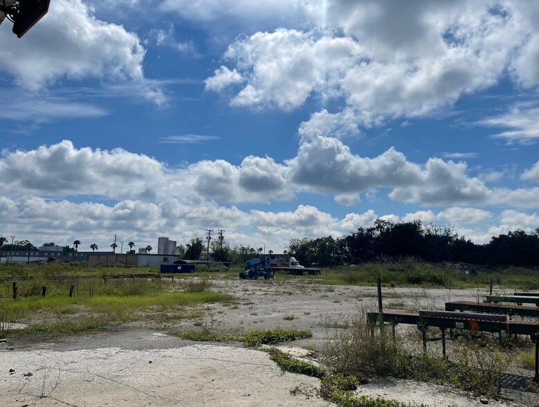 More Photos Of 15439 US Highway 301, Dade City Warehouse For Sale