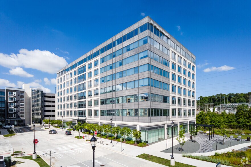 Primary Photo Of 4000 Garden City Dr, Hyattsville Office For Lease