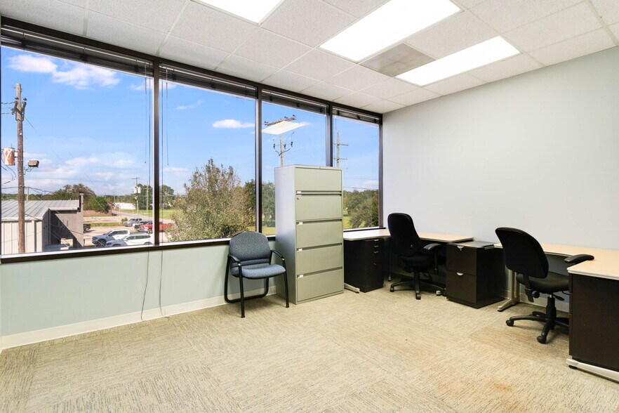 More Photos Of 200 Galbert Rd, Lafayette Office For Lease