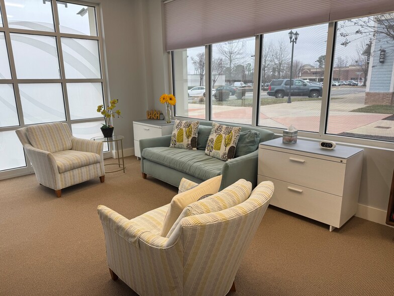 More Photos Of 221 Stonebridge Plaza Ave, North Chesterfield Medical For Sale