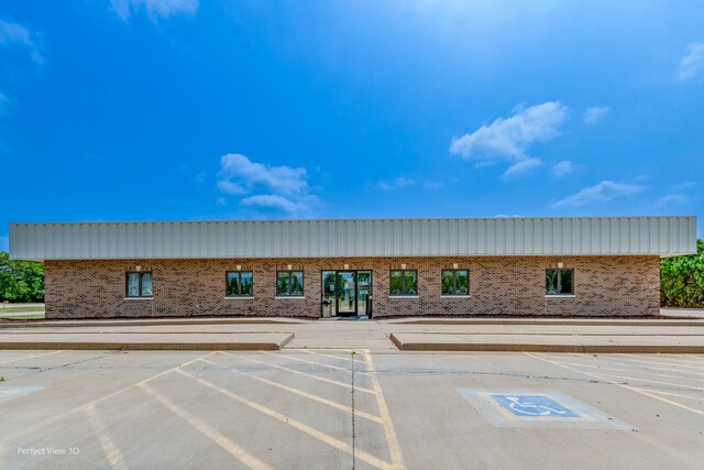 Primary Photo Of 501 Oakley Ave, Streator Office For Sale