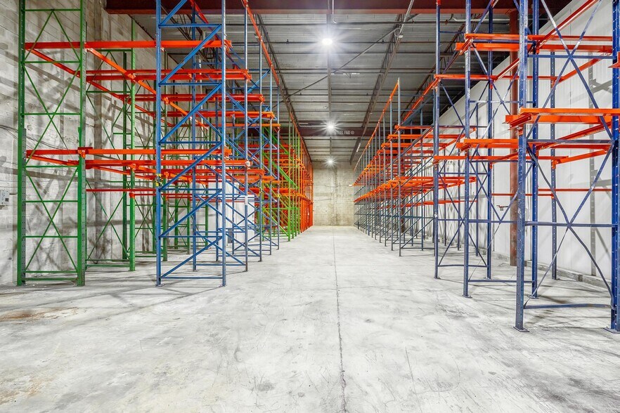 More Photos Of 9665 NW 13th St, Doral Warehouse For Lease