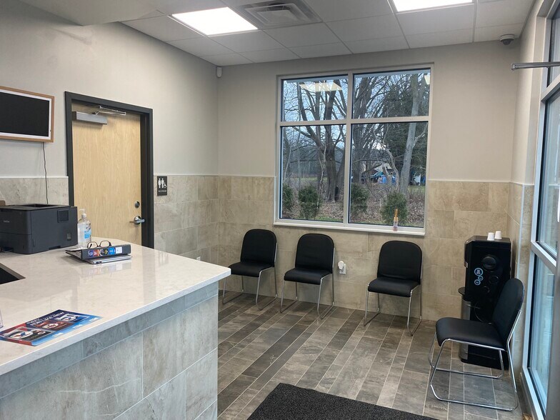 More Photos Of 2290 Downer Street Rd, Baldwinsville Auto Repair For Sale