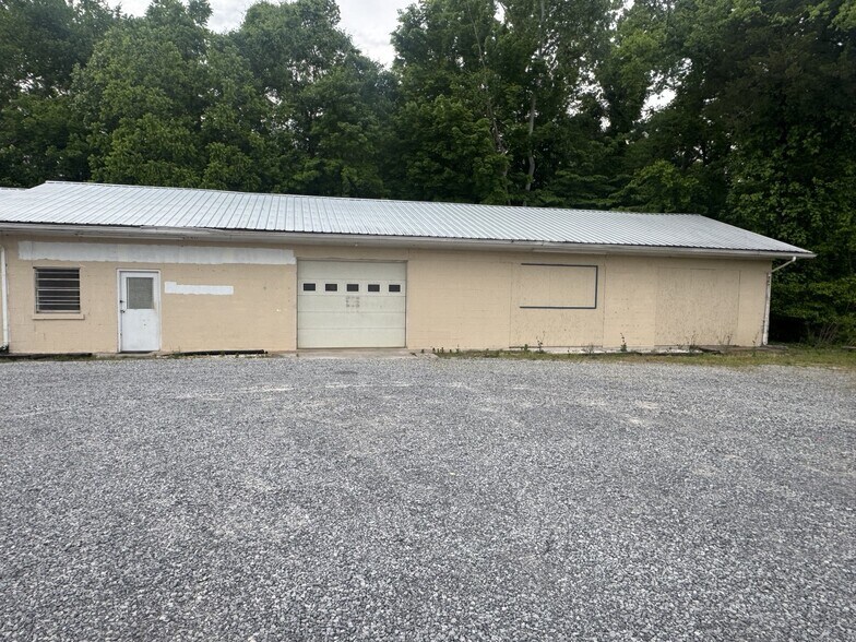 More Photos Of 4116 US-411, Madisonville Flex For Lease