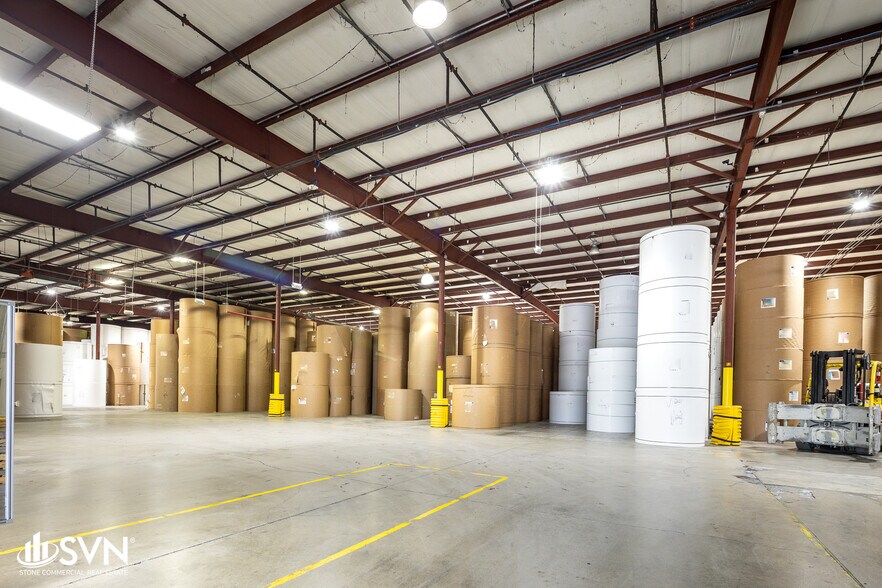 More Photos Of 601 John C Watts Dr, Nicholasville Warehouse For Lease