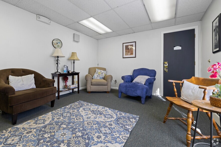More Photos Of 31 Cherry St, Milford Office For Sale
