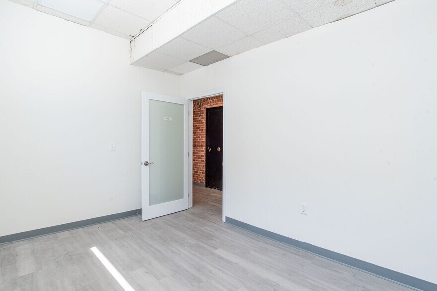 More Photos Of 4 Court St, Taunton Medical For Lease