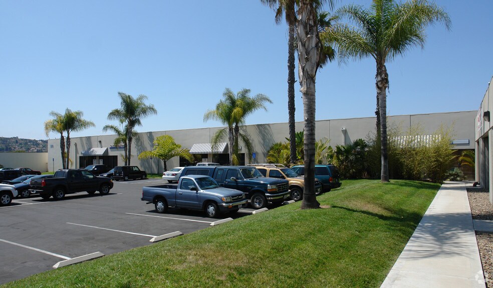 More Photos Of 550 Fesler St, El Cajon Light Distribution For Lease