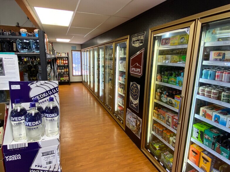 More Photos Of 1430 Cipriani Loop, Monument General Retail For Sale