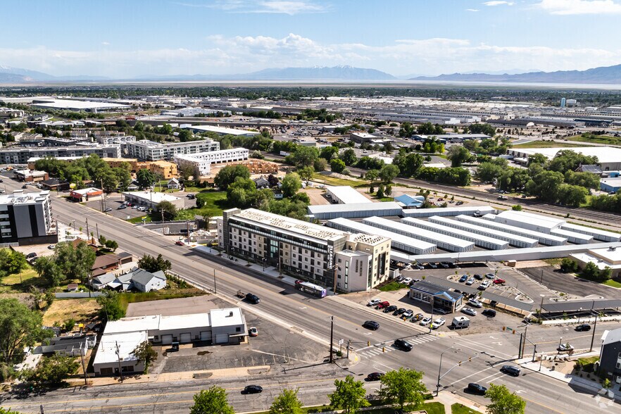 More Photos Of 230 S State St, Clearfield Apartments For Sale