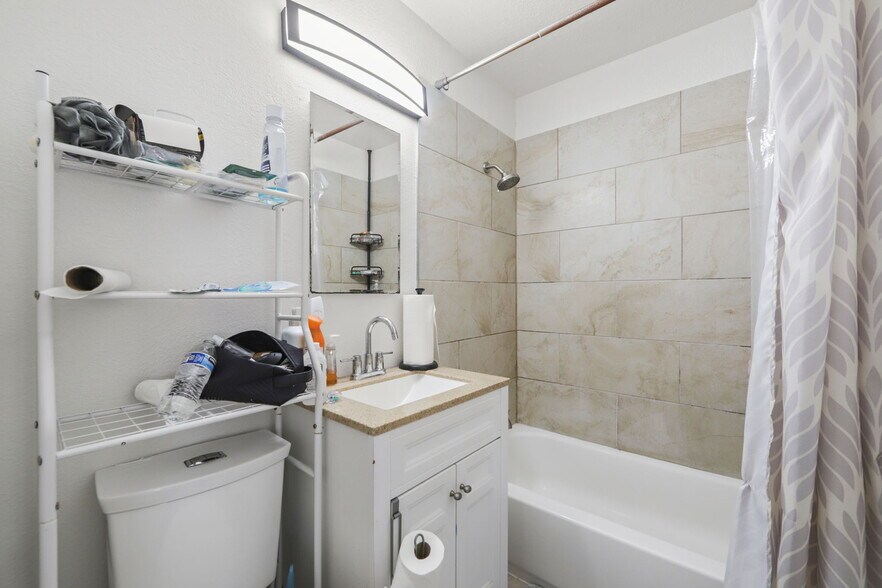 More Photos Of 14761 San Pablo Ave, San Pablo Apartments For Sale