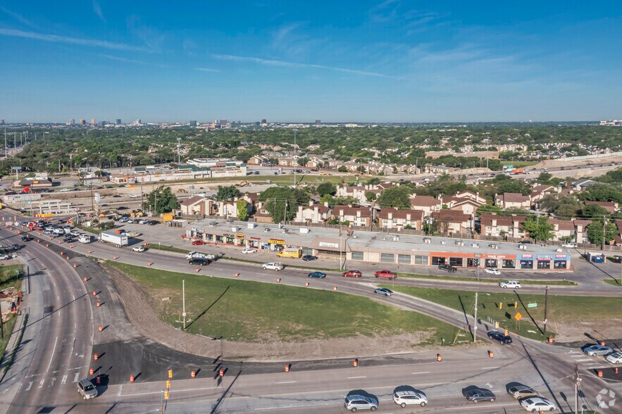 More Photos Of 9147 Skillman St, Dallas Unknown For Lease