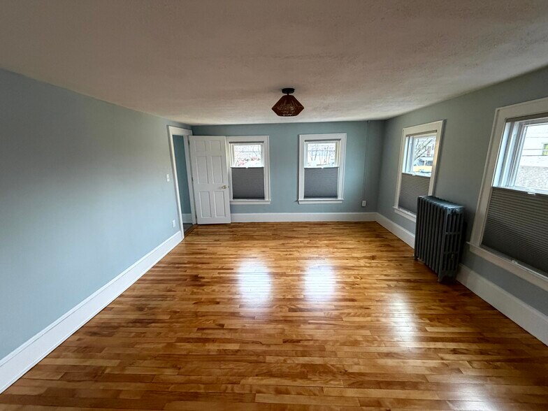 More Photos Of , Portland General Retail For Sale