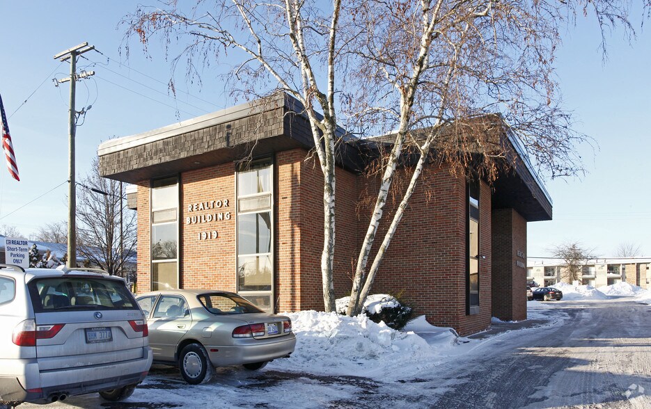 More Photos Of 1919 W Stadium Blvd, Ann Arbor Office For Lease