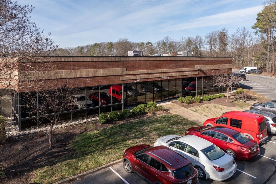 More Photos Of 1450-1470 E Parham Rd, Richmond Unknown For Lease