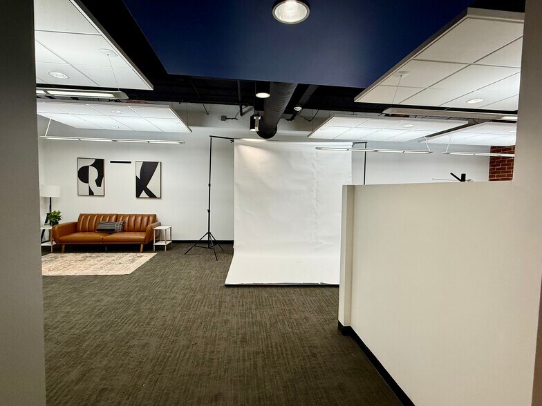 More Photos Of 1095 Zonolite Rd NE, Atlanta Loft Creative Space For Lease