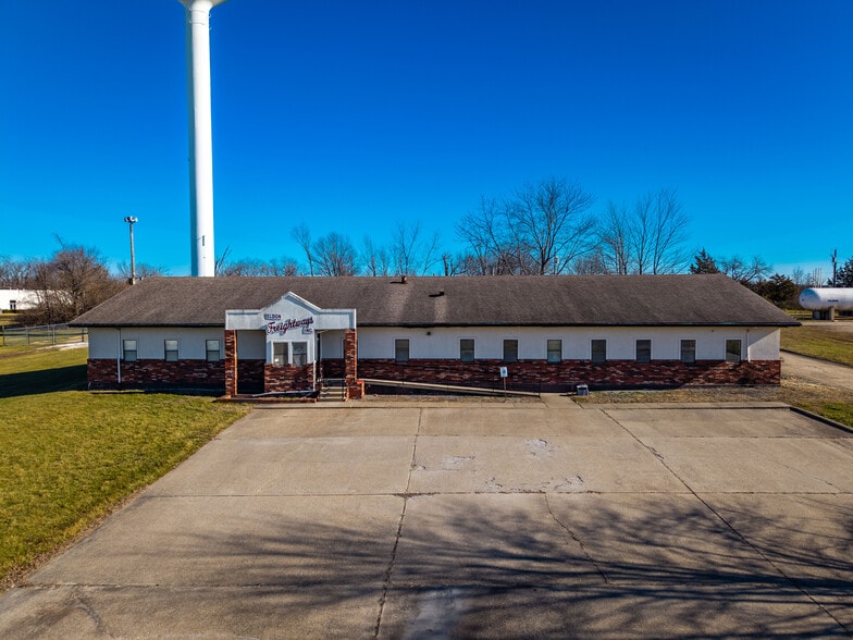 Primary Photo Of 604 Industrial Park Dr, Eldon Office For Sale