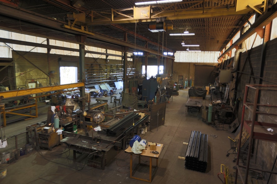 More Photos Of 633 Fellows Ave, Hanover Township Warehouse For Sale