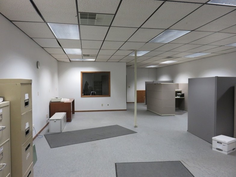More Photos Of 123 1st St SE, Mason City Office For Lease