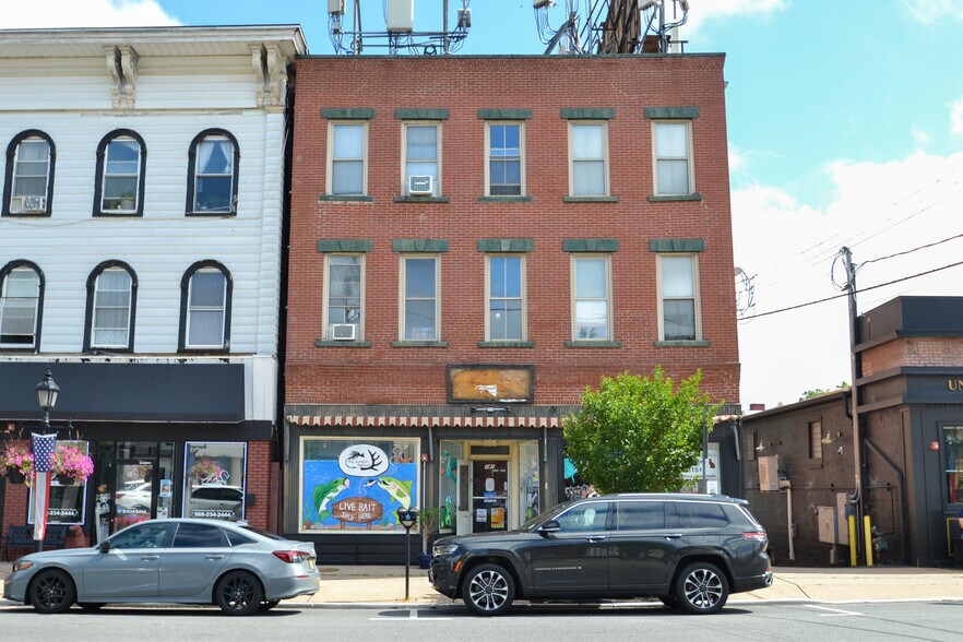 More Photos Of 141-143 Main St, Hackettstown Storefront Retail Residential For Sale