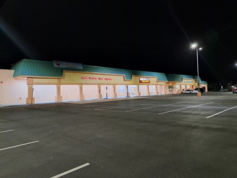 More Photos Of 631-737 W Hobsonway Blvd, Blythe Unknown For Lease