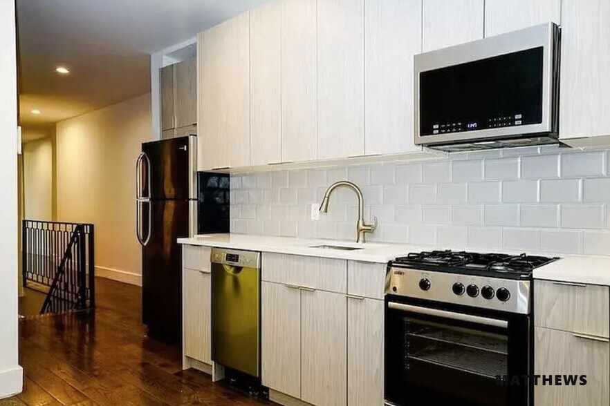 More Photos Of 1673 Woodbine St, Ridgewood Apartments For Sale