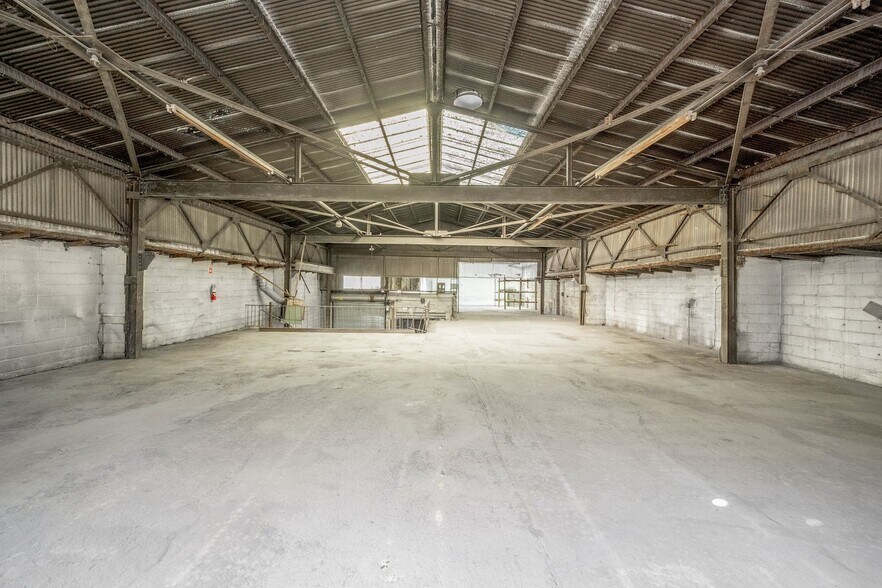 More Photos Of 138 Oakley Ave, White Plains Auto Repair For Sale