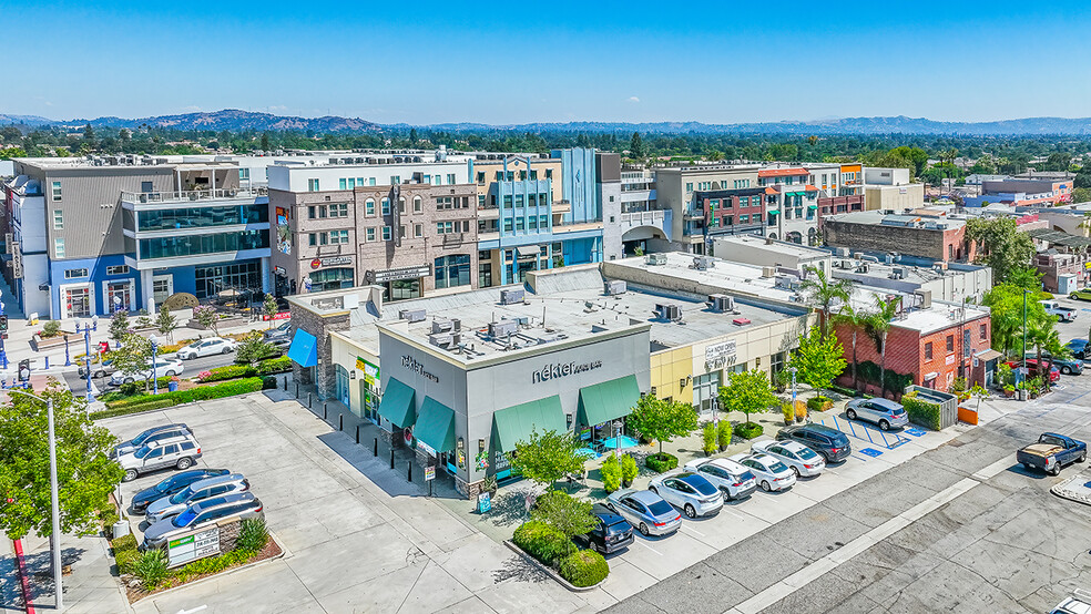 Primary Photo Of 100-136 W Foothill Blvd, Azusa Storefront For Lease