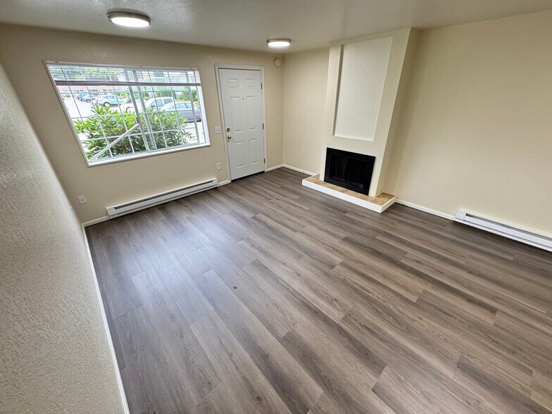 More Photos Of 820 32nd St, Bellingham Apartments For Sale