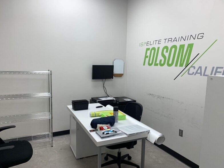 More Photos Of 1007 E Bidwell St, Folsom Storefront For Lease