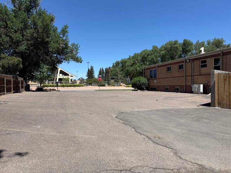 More Photos Of 1948 E Grand Ave, Laramie Office For Lease