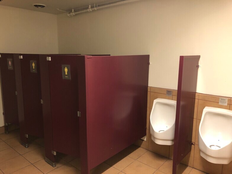 More Photos Of 6541 E Washington Blvd, Commerce Manufacturing For Lease