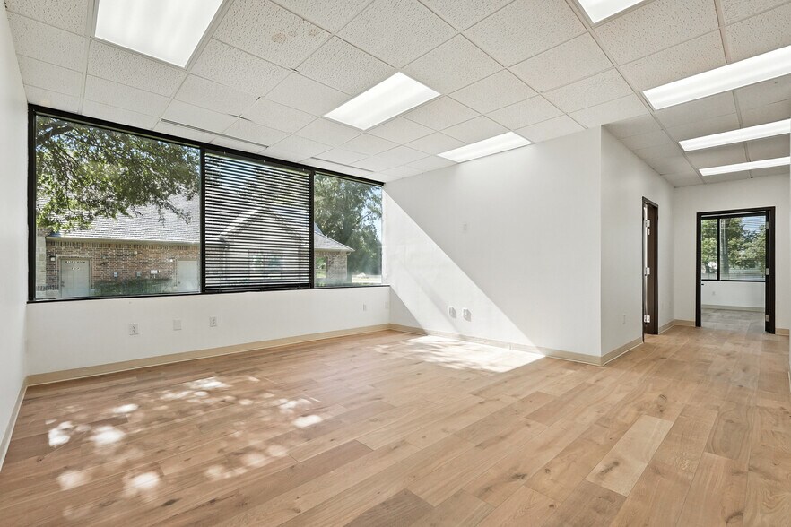 More Photos Of 1100 W Campbell Rd, Richardson Office For Sale